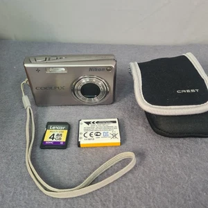 Nikon Coolpix S700 Compact Camera w/ Battery, 4GB SD Card, Case Working - Imagen 1 de 9