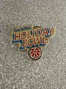 SEAWORLD -HOLIDAY BOWL- LAPEL PIN - Picture 1 of 4