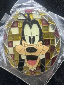 Disneyland Hong Kong Mosaic Goofy pin - Picture 1 of 5