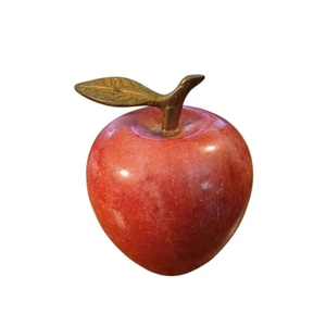 De colección Brillante Rojo Mármol Manzana Pisapapeles Latón Vástago y Hoja Profesor Escritorio Regalo 5" - Imagen 1 de 5