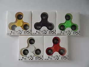 Stressabbau Hand Spinner und Spinning Fidget Mehrfarbige Auswahl VERSAND USA - Bild 1 von 7