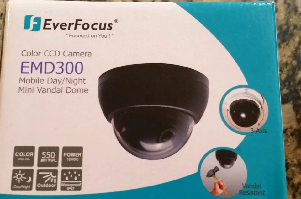 Everfocus EMD300 Mobile 550 TVLCompact Car Security Camera - Image 1 of 2