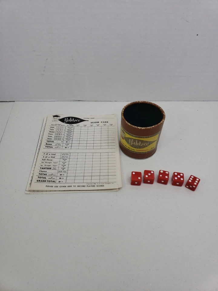Vintage 1950's Yahtzee Game Copo de Papelão e Seis Dados Antigos - Imagem 1 de 4