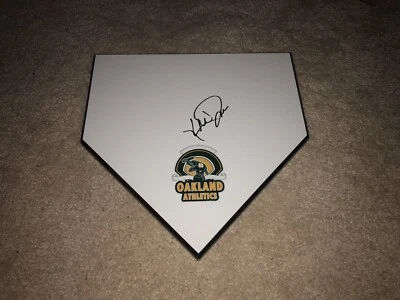 KHRIS DAVIS FIRMADO A MANO OAKLAND ATHLETICS LOGOTIPO A’S BÉISBOL PLACA LOCAL CERTIFICADO DE AUTENTICIDAD Foto 1 de 3