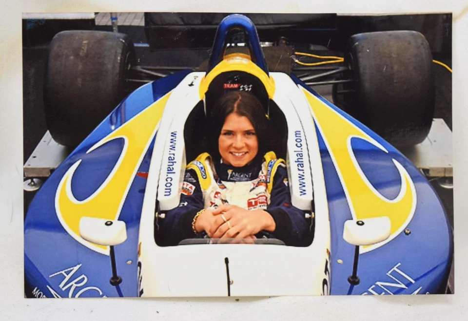 Fotografía de auto de carreras Joven Danica Patrick In Rahal Indy 6" x 4" Foto 1 de 1