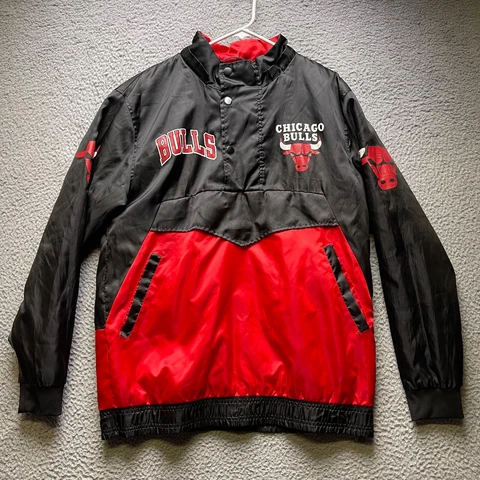 NBA Mens Chicago Bulls Jacket Quarter Zip Size Medium Pullover Red Sweater Cover