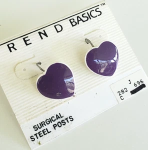 Trend Basics Purple w/White Enamel Heart Dangle Pierced Earrings 13/16" in Card - Picture 1 of 6