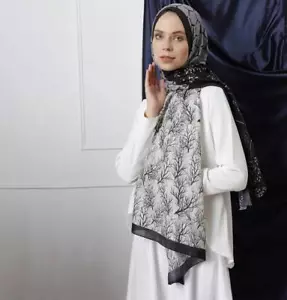 Modefa türkische Tri-Panel Hijab Tücher | blühende Zweige - schwarz & grau - Bild 1 von 3