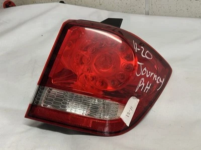 Conjunto de luces traseras Dodge Journey 2011-2020 lado derecho del pasajero OEM 68078464AD Foto 1 de 4