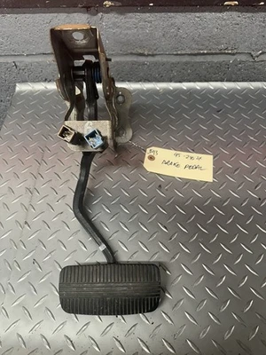 #73-95-98 Nissan 240sx Pedal de freno automático S14 transmisión automática AT Zenki Kouki OEM Foto 1 de 4