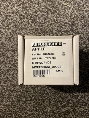 Apple Watch SE (2nd Generation) 40mm Aluminium Case with Sport Loop - Starlight - Image 1 of 4