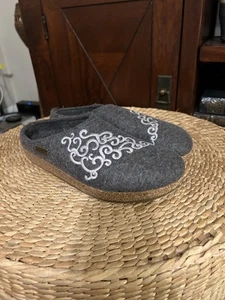 Haflinger Gray Hand Stitched Wool Slip on Shoes Slippers Womens EU40 US9 - Picture 1 of 8