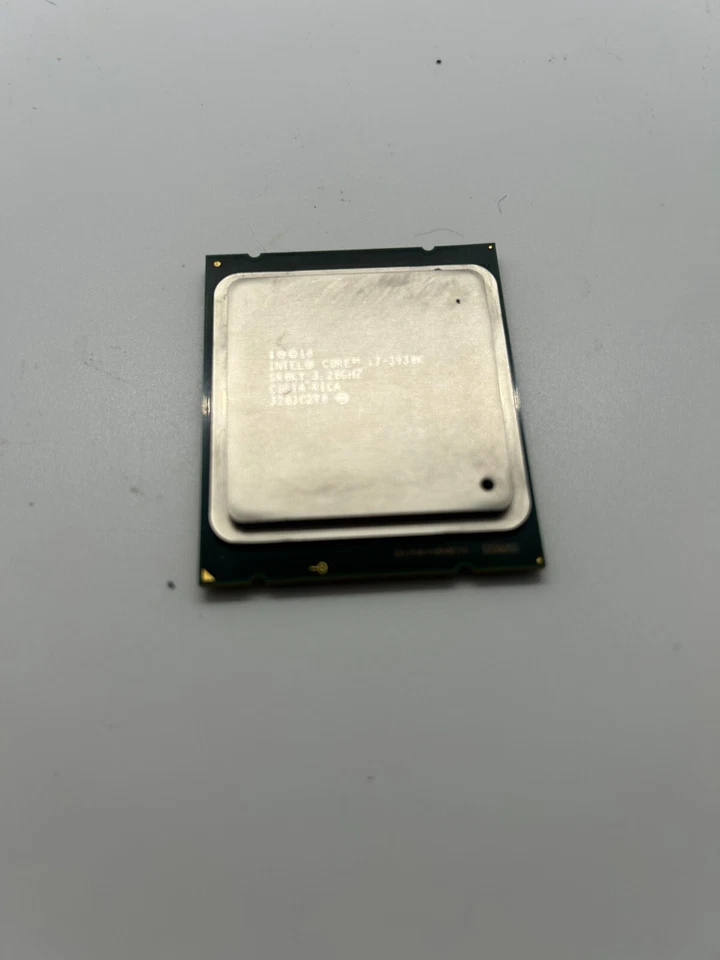 Procesador Intel Core i7-3930K 3,2 GHz seis núcleos (CM8061901100802) Foto 1 de 2