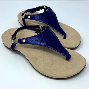 Vionic Kirra sandalo perizoma pelle viola metallizzato supporto arco plantare ortopedico taglia 6,5 W - Foto 1 di 11