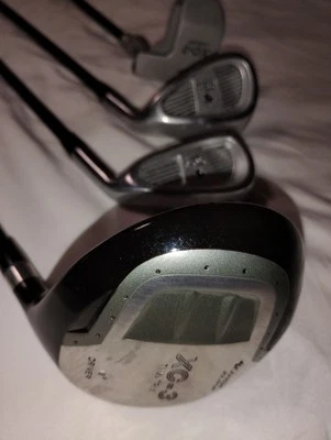 Cougar XC-3 Junior Flex Golf Clubs - Image 1 of 4