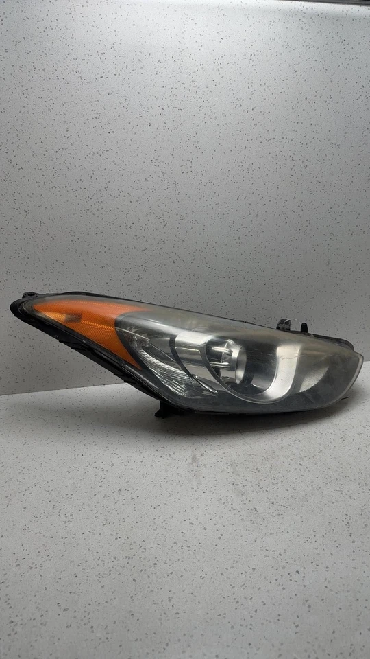 2013 2014 2015 2016 2017 Hyundai HYUNDAI ELANTRA Right Headlamp Assembly Foto 1 de 4