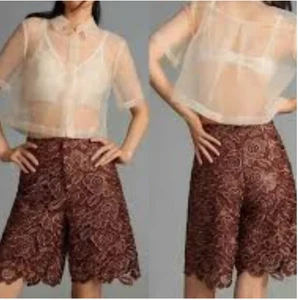 Pantalones Cortos Anthropologie Encaje Guipur Floral Imitación Cuero Talla 2 - Imagen 1 de 7