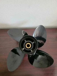 Hélice de barco fueraborda 14 1/2 x 15 apta para Yamaha 150-300 HP 15 dientes derecha 15"" paso - Imagen 1 de 3