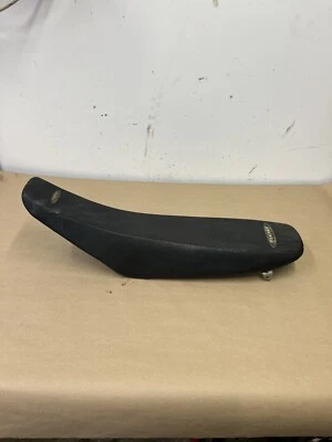 2002 Honda CRF450R Complete Seat Assembly B706 - Image 1 of 4