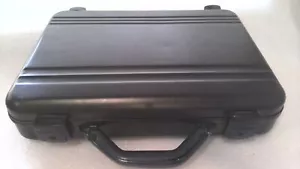 MATIAS LAPTOP ARMOR, BLACK ALUMINUM SLIM 14-17" STRONG LIGHTWEIGHT LAPTOP CASE - Picture 1 of 5