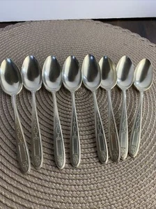 Vintage Gemeinschaftsteller 8 Abendessen Teelöffel Silberteller Silberbesteck - Bild 1 von 2