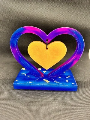 Resin Double Heart With  Stand - Image 1 of 3