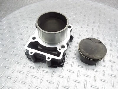 Jarra de barril de cilindro de pistón Husqvarna Svartpilen 401 2023 22-23 Foto 1 de 4