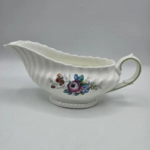 Royal Doulton The Chelsea Rose Bone China Gravy Boat Rippled Replacement No Base - Foto 1 di 9