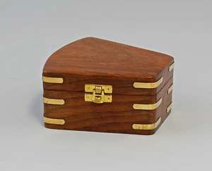 9977420 Decorative Brass Sextant 4 " in Wooden Box New Gauge - Picture 1 of 2