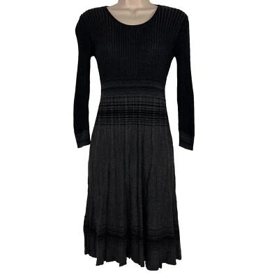 Vestido Suéter Max Studio Para Mujer XS Línea A Hasta la Rodilla Gris Rayas Oscuro Academia Foto 1 de 4