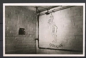 ONTSMETTINGKAMER BIJ ev GASAANVAL - APELDOORN 12.VIII.1950 'KAMP WOESTDUIN' - Foto 1 di 2