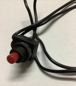 INTERRUPTOR DE ENCENDIDO Y APAGADO BOTÓN ROJO CON CABLES - Imagen 1 de 2