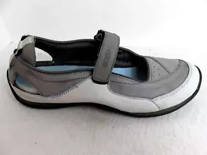 ECCO Schuhe Damen US 7-Riemen Sandalen Schlinge hinten grau zweifarbig geschlossene Zehenpartie - Bild 1 von 9