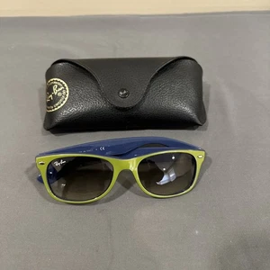 Gafas de sol Wayfarer con marco Ray Ban azul y verde con estuche RB 2132 791/32 - Imagen 1 de 13