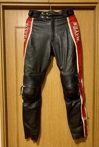 BATES Pantalón Malla Negro Rojo Cuero Perforado - Imagen 1 de 5