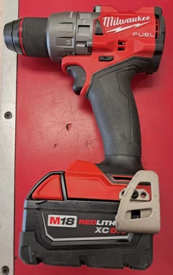 Milwaukee 2904-22 18V Drill/Driver Kit - Red - Image 1 of 4