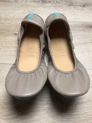 Sapatilhas de balé dobráveis Tieks by Gavrieli couro italiano bronzeado fosco tamanho 6 - Imagem 1 de 4