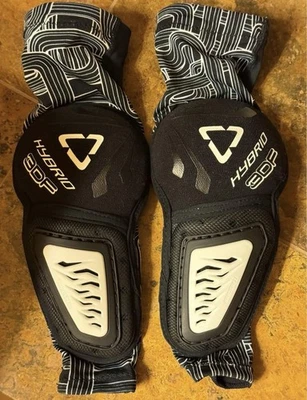 LEATT 3DF HYBRID JUNIOR ELBOW GUARD MTB - Image 1 of 3