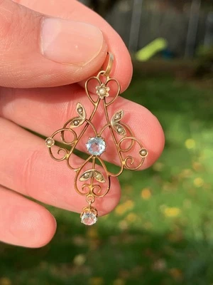Colgante Art Nouveau de oro de 9 quilates aguamarina y perlas semilla período 2,1 gramos Foto 1 de 4