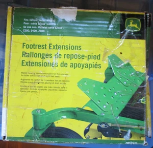 NEW John Deere Footrest Extensions AM137437 Z200 Z400 Z600 - Picture 1 of 2