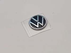 1x Original Volkswagen Schlüsselemblem Emblem selbstklebend mit neuem VW Logo - Bild 1 von 2