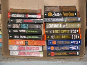 Lot of 4 pb: Kay Scarpetta & Andy Brazil Novels by Patricia Cornwell ~YOU CHOOSE - Picture 1 of 1