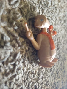 Vintage E T. The Extra Terrestrial Orange Scarf And Telephone - Picture 1 of 4