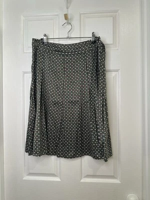 Falda Plisada Esprit | Cápsula Preppy Geométrica Talla 10 Londres Nueva York Foto 1 de 4