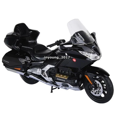 Модель мотоцикла Honda Gold Wing Tour GL1800 1:9 литая игрушечный автомобиль черный - Изображение 1 из 4