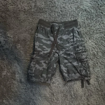 Pantalones cortos cargo vintage Y2K South Pole camuflados Foto 1 de 4