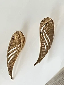 "Pendientes de ala de ángel chapados en oro de 2"" de largo perforados vintage" - Imagen 1 de 6