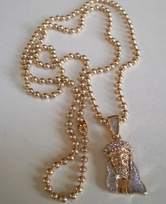 Cadena y dije informal de moda religiosa Jesús brillo y piedra acabado dorado para hombre Foto 1 de 3