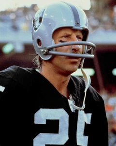 Fred Biletnikoff Portrait Oakland Raiders 8x10 NFL Football Photo - Picture 1 of 1