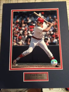 Fred Lynn Photo Matted Boston Red Sox - Picture 1 of 3